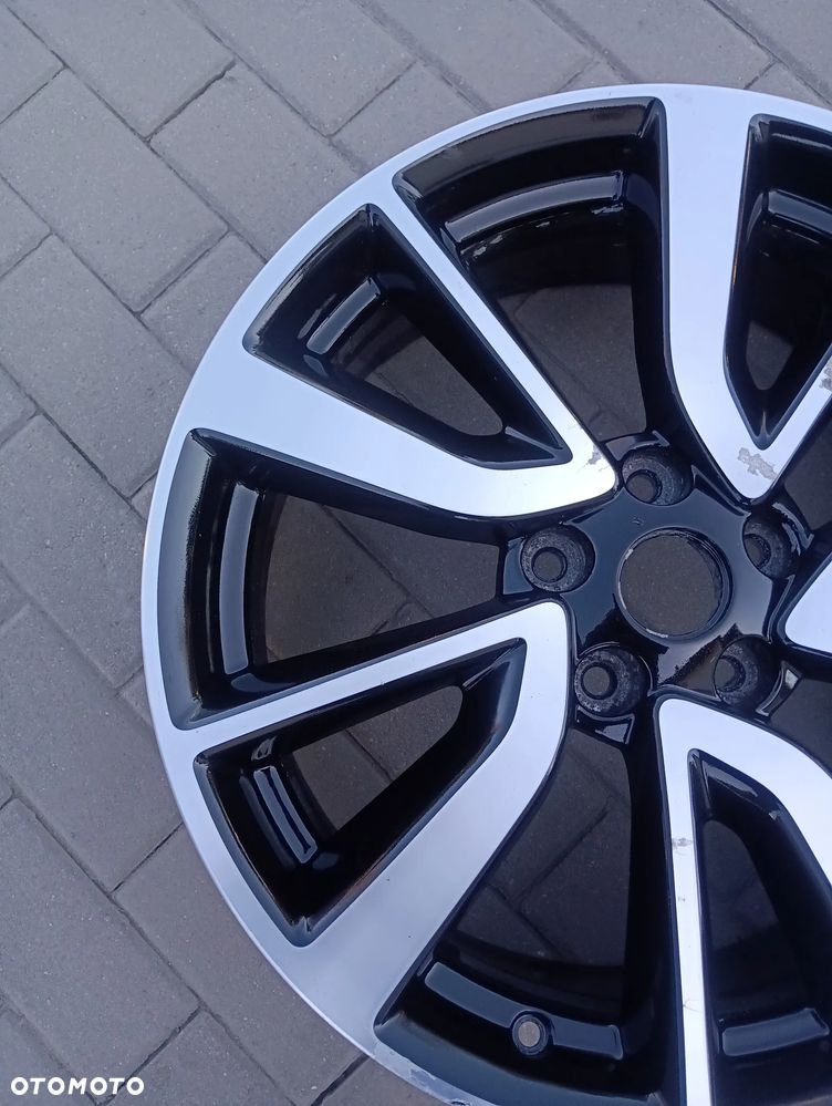Felga aluminiowa Nissan X Trail Qashqai r19 - 4
