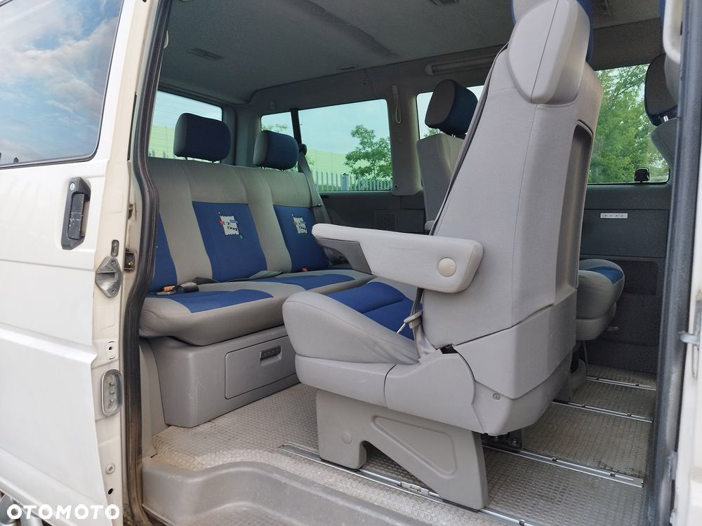 Volkswagen Transporter - 16