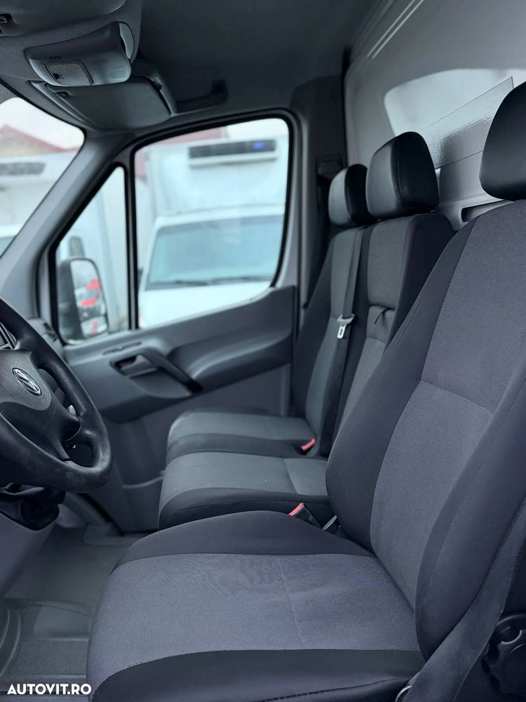 Volkswagen CRAFTER CUB cu USA LATERALA - 9