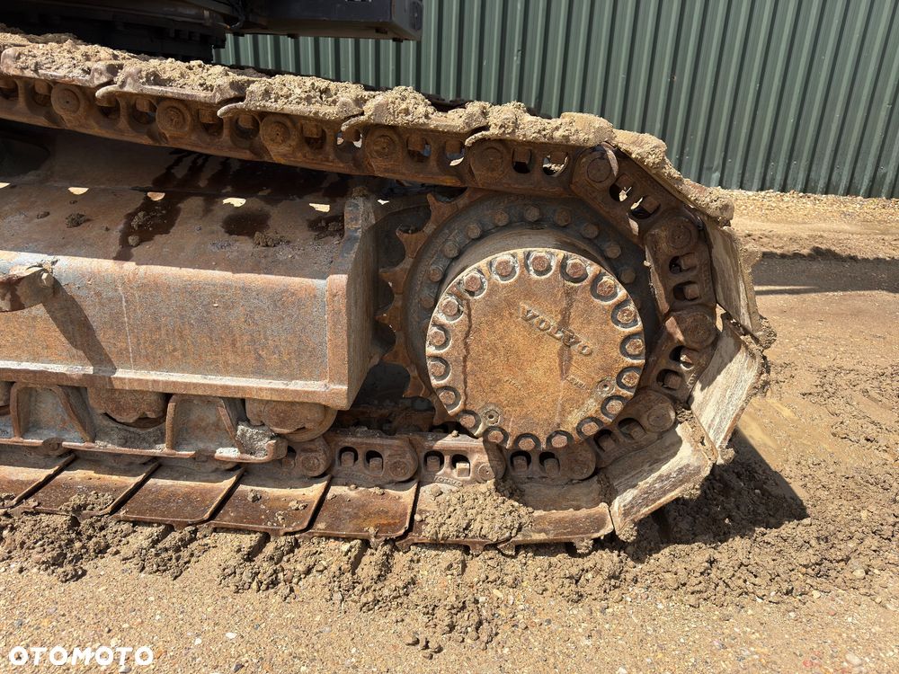 Volvo EC 300 EL - 13