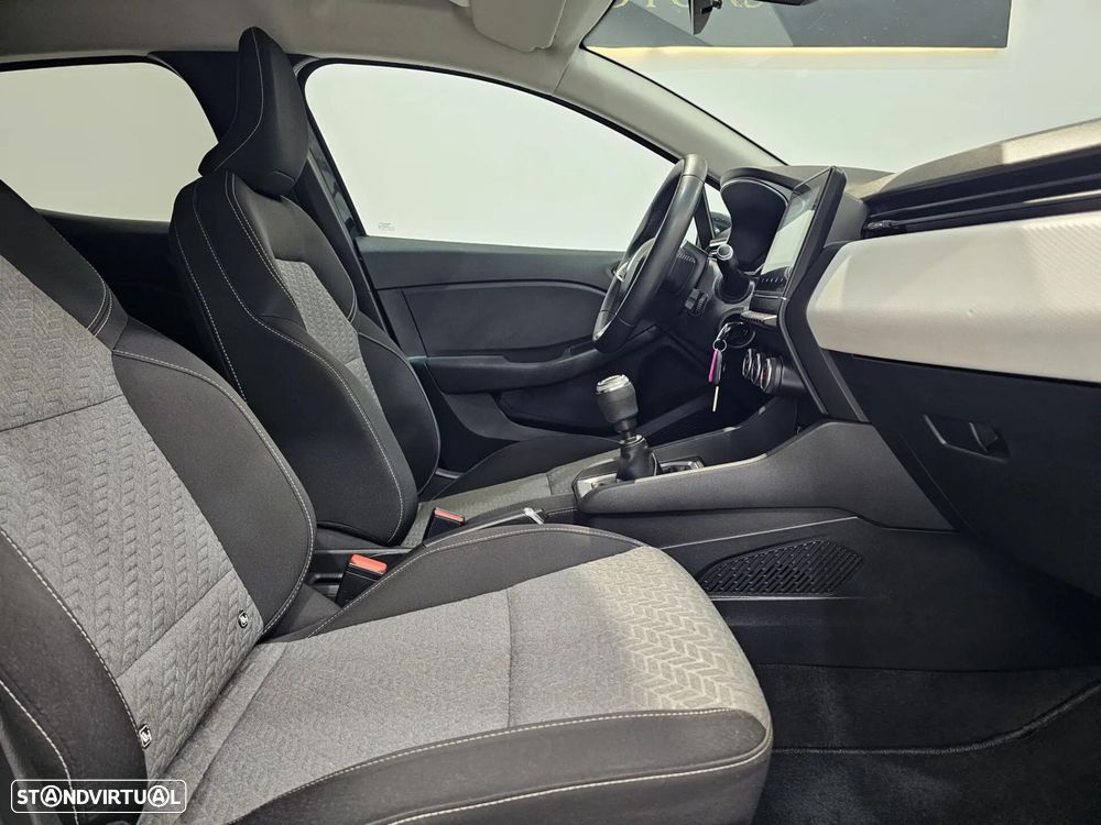 Renault Clio 1.0 TCe Limited - 18