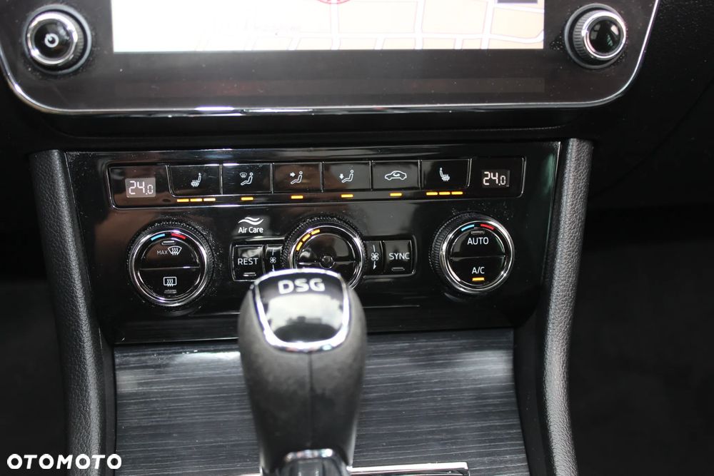 Skoda Superb 2.0 TDI DSG Premium Edition - 19