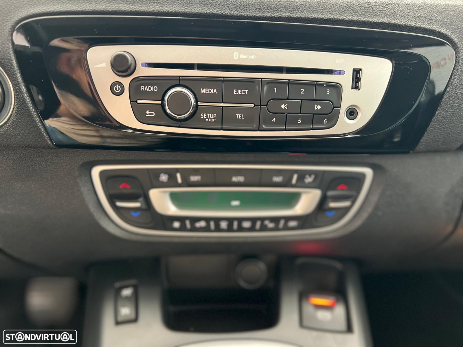 Renault Grand Scénic 1.5 dCi Bose Edition SS - 12