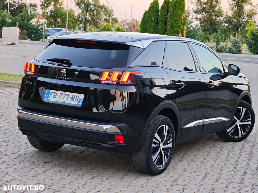 Peugeot 3008 1.2 PureTech Turbo S&S Allure - 5