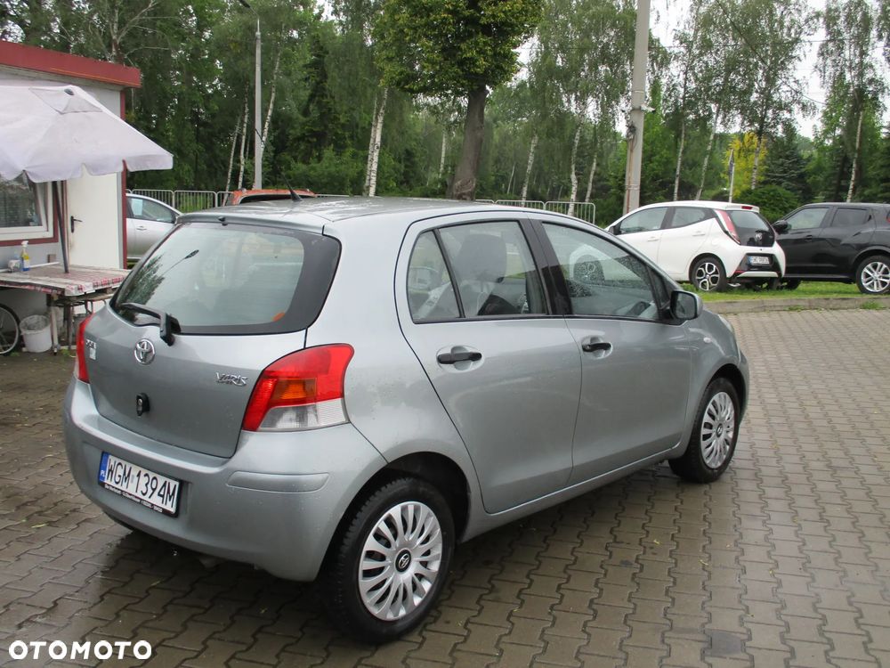 Toyota Yaris 1.33 Luna - 6
