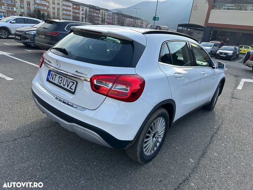 Mercedes-Benz GLA 200 d 4MATIC Aut. - 7
