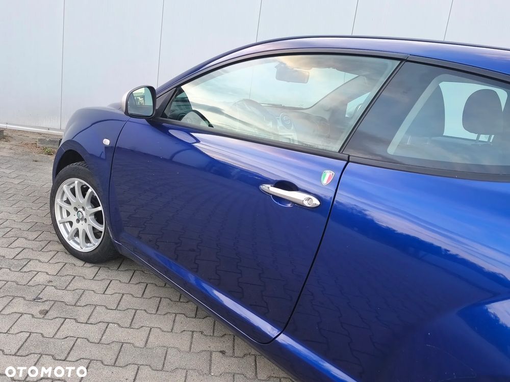 Alfa Romeo Mito - 25