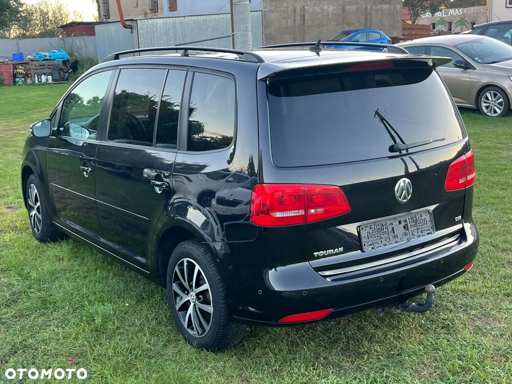 Volkswagen Touran - 4