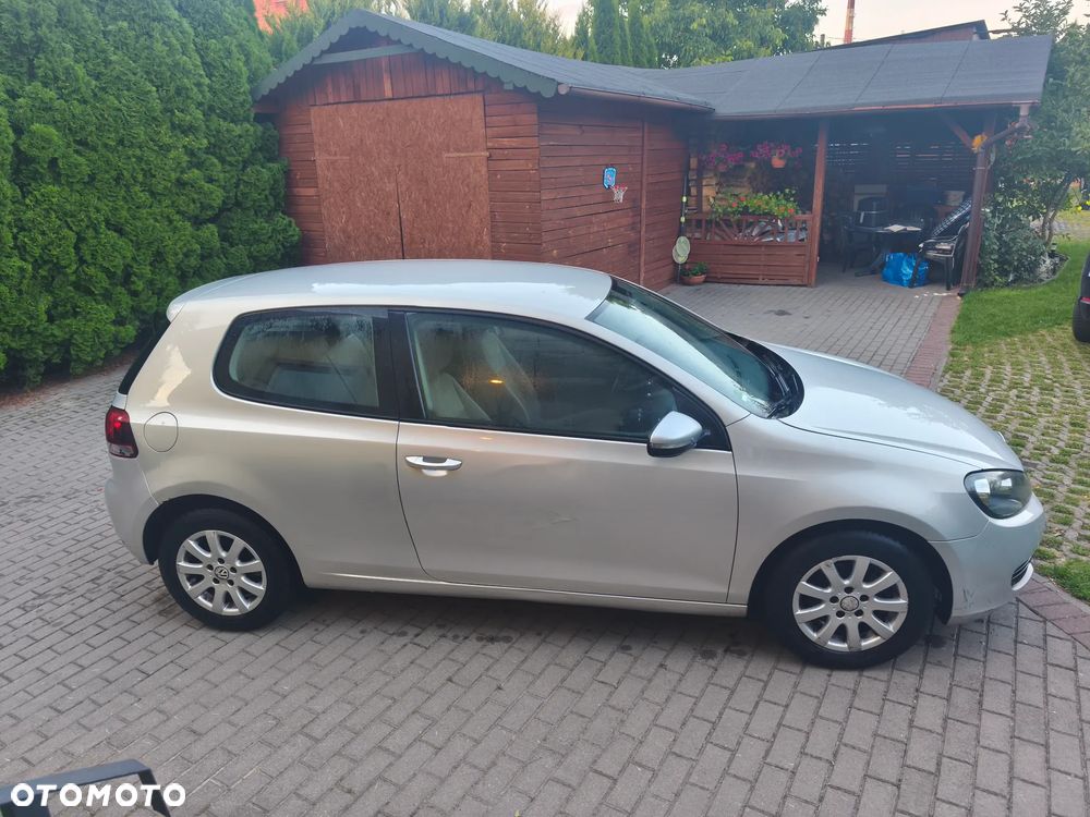 Volkswagen Golf - 2