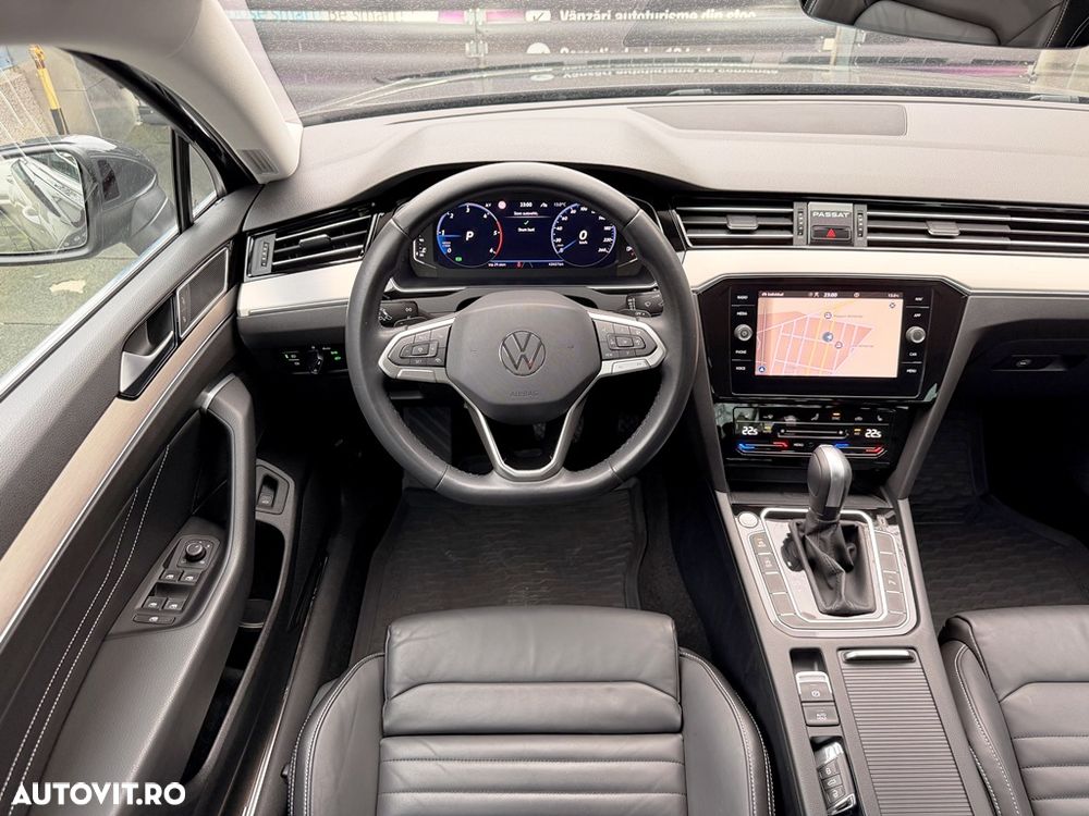 Volkswagen Passat 2.0 TDI DSG Highline - 22