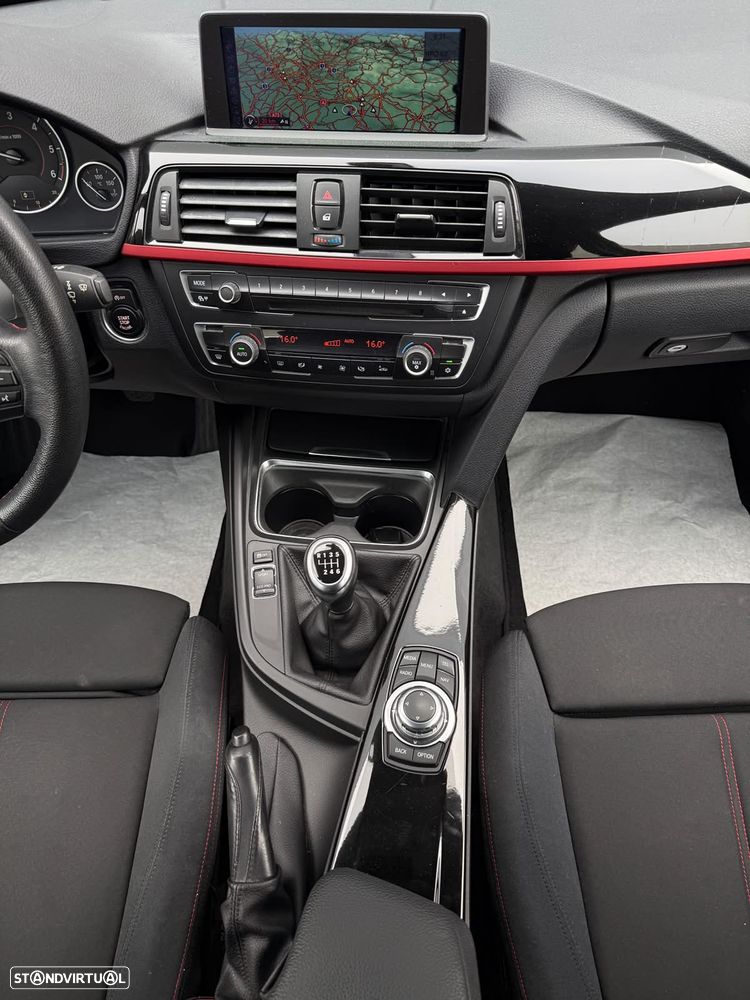 BMW 320 d EfficientDynamics Line Sport - 12