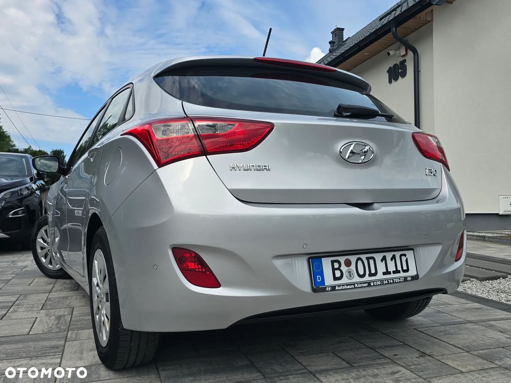 Hyundai i30 1.4 Passion - 9