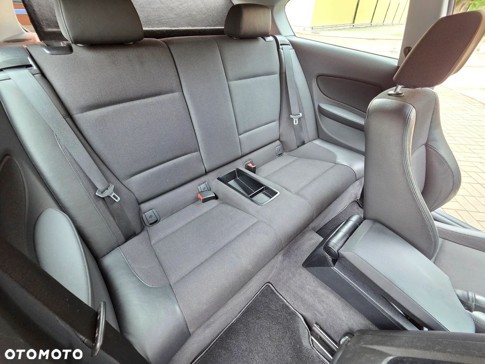 BMW Seria 1 116d DPF Edition Sport - 24