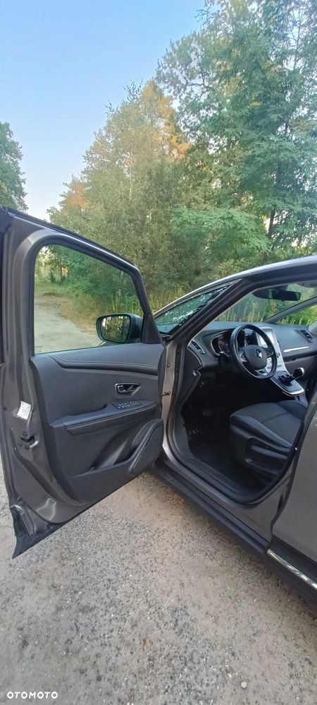 Renault Grand Scenic - 5