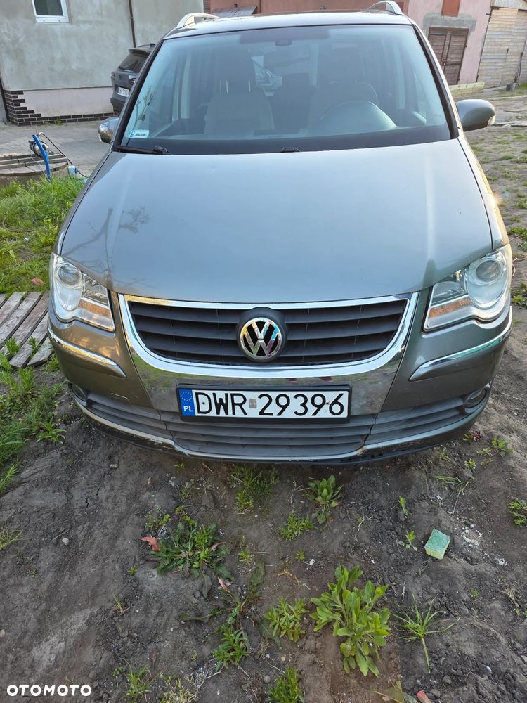 Volkswagen Touran 1.9 TDI Highline - 1