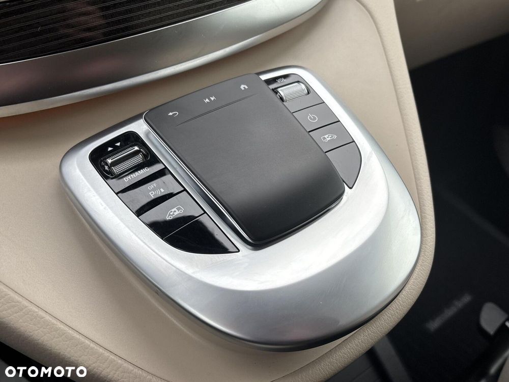 Mercedes-Benz EQV - 22