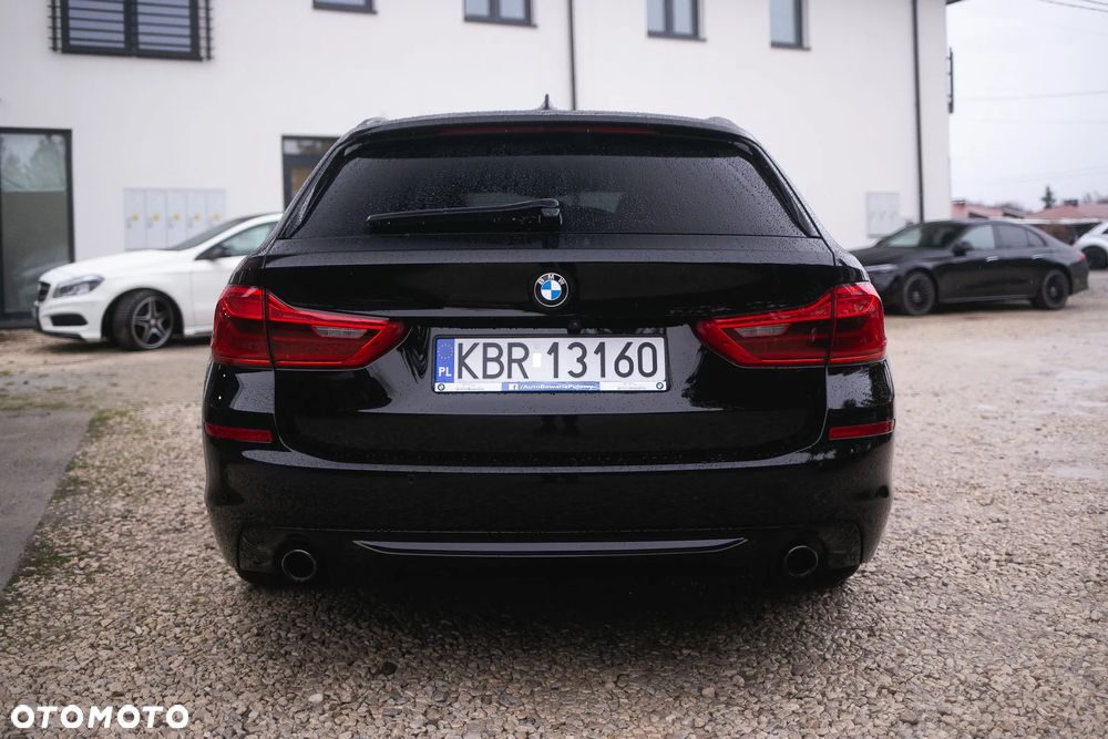 BMW Seria 5 520d Sport Line - 13