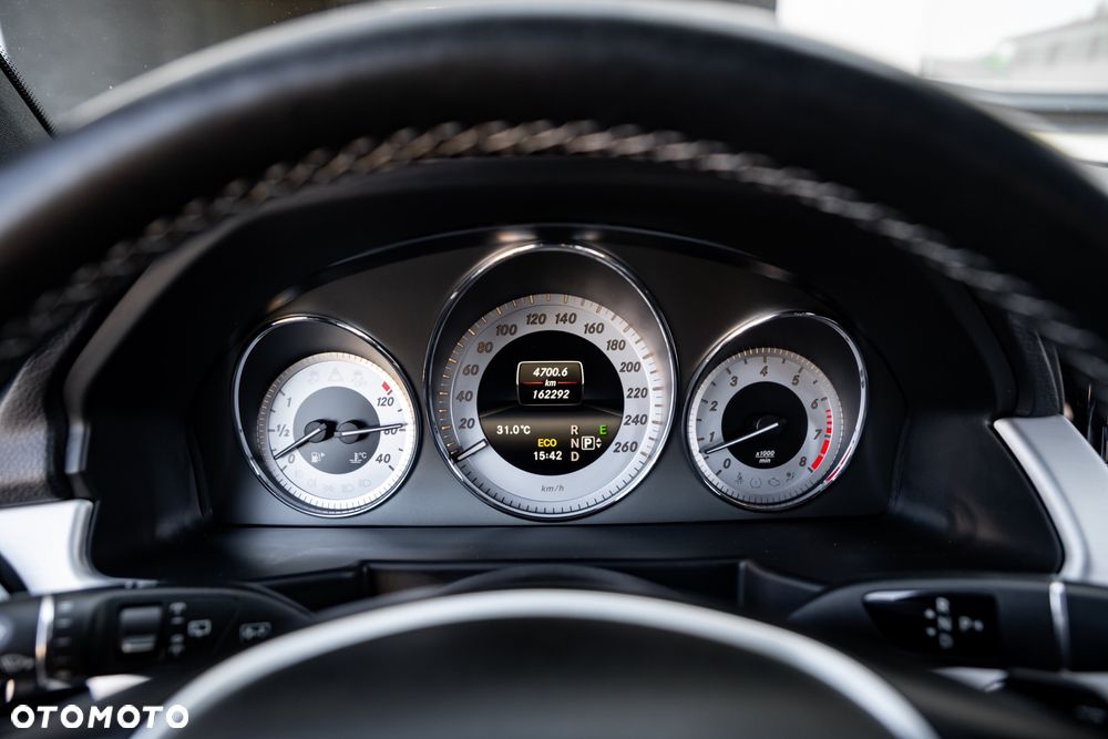 Mercedes-Benz GLK 250 7G-TRONIC - 32