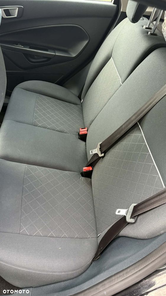 Ford Fiesta 1.6 TDCi Champions Edition - 8