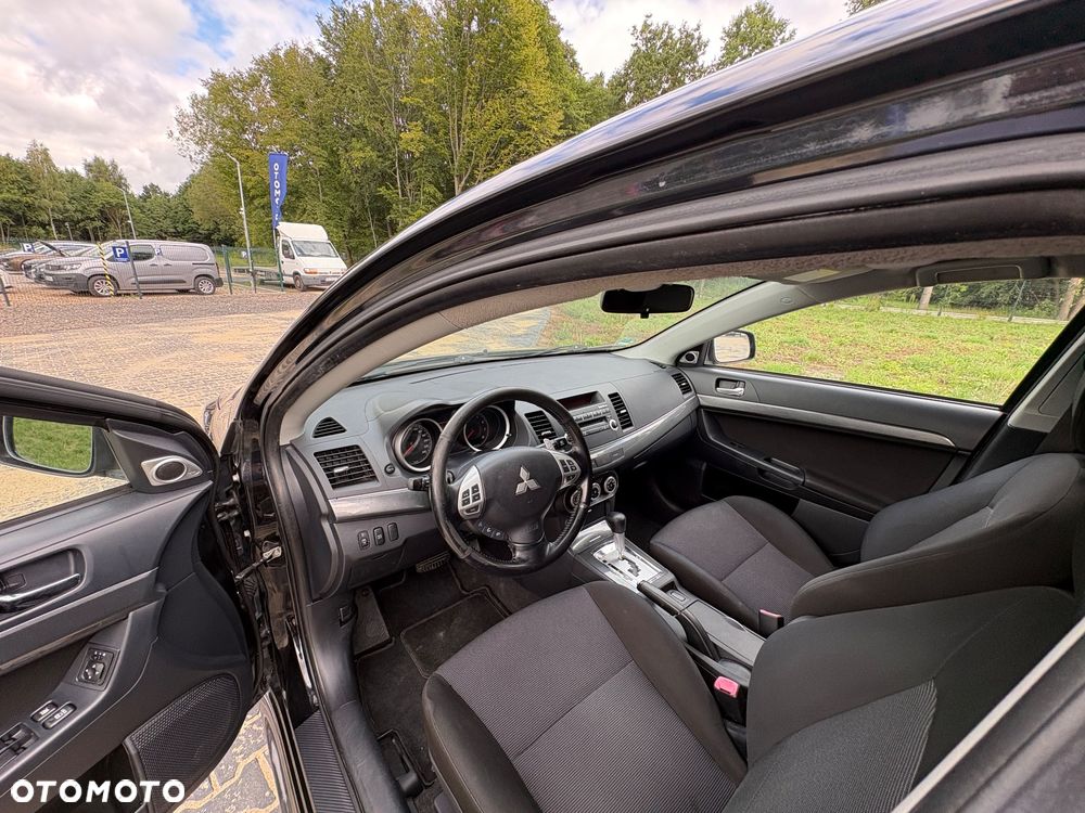 Mitsubishi Lancer 1.8 Clear Tec CVT Plus - 17