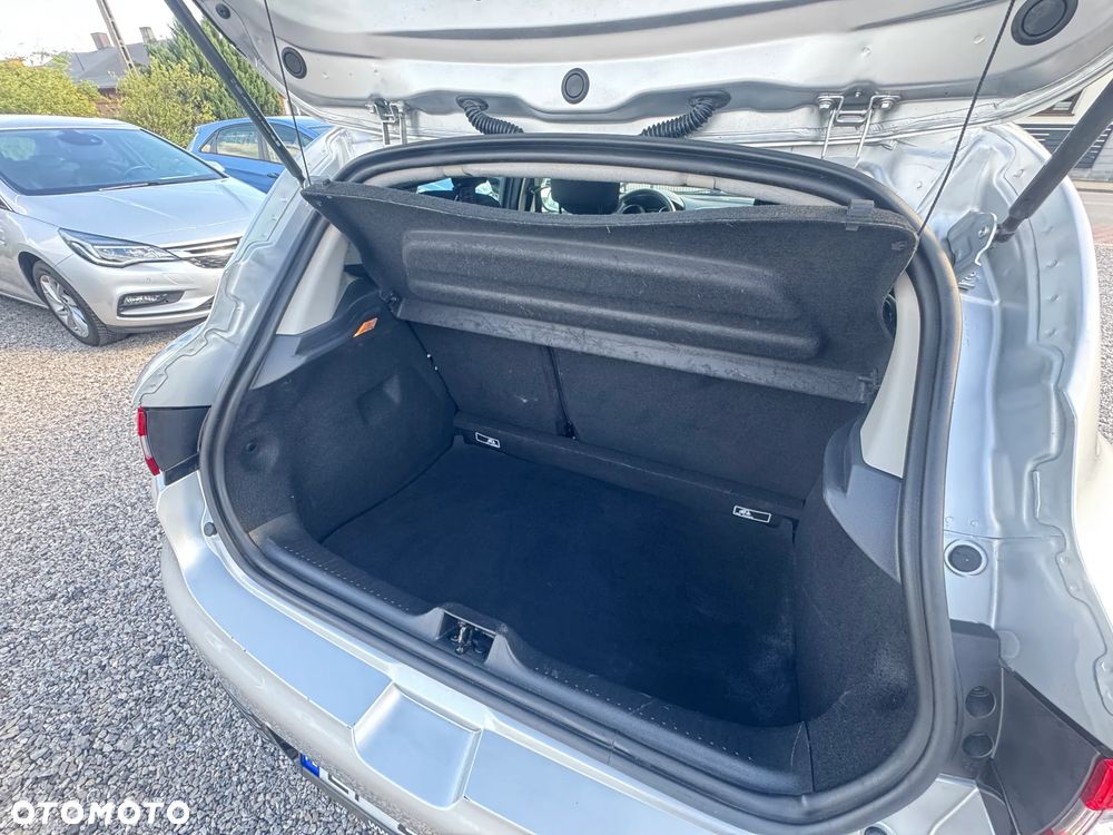 Renault Clio 0.9 TCe Limited - 29
