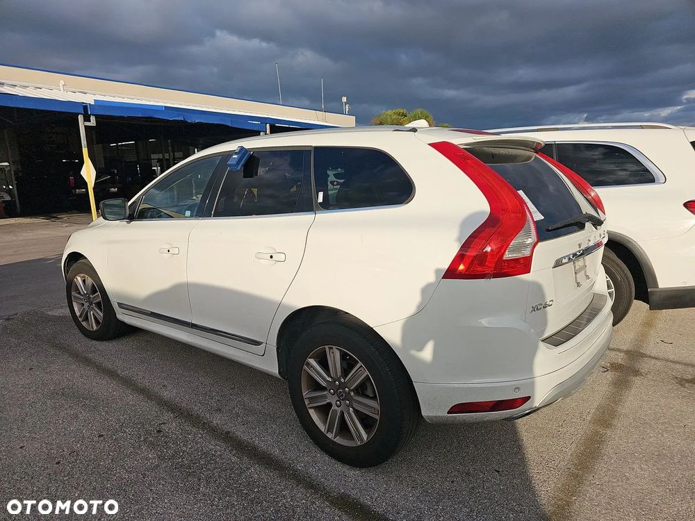 Volvo XC 60 T5 Geartronic Momentum - 6