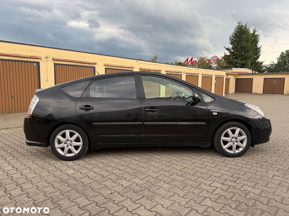 Toyota Prius 1.5 VVT-i Prestige - 12