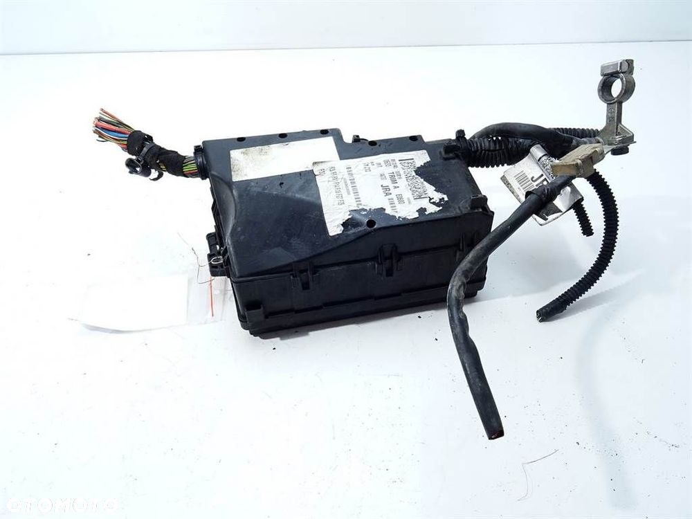 SKRZYNKA BEZPIECZNIKÓW - 50.00 PLN - FORD FOCUS C-MAX (DM2) 2003 - 2007 2.0 107 kW [145 KM] benzyna - 1