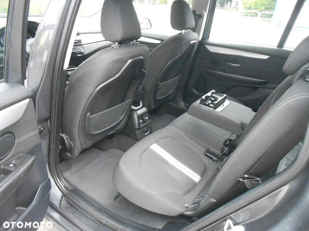 BMW Seria 2 216d Active Tourer Sport Line - 12