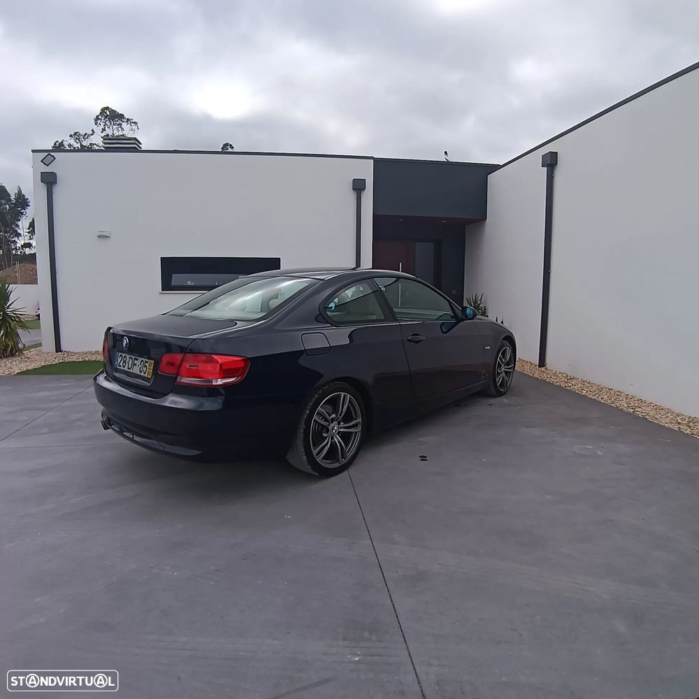 BMW 320 d Coupe Auto - 10