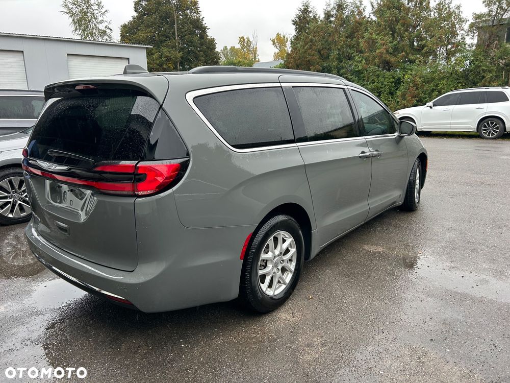 Chrysler Pacifica - 6