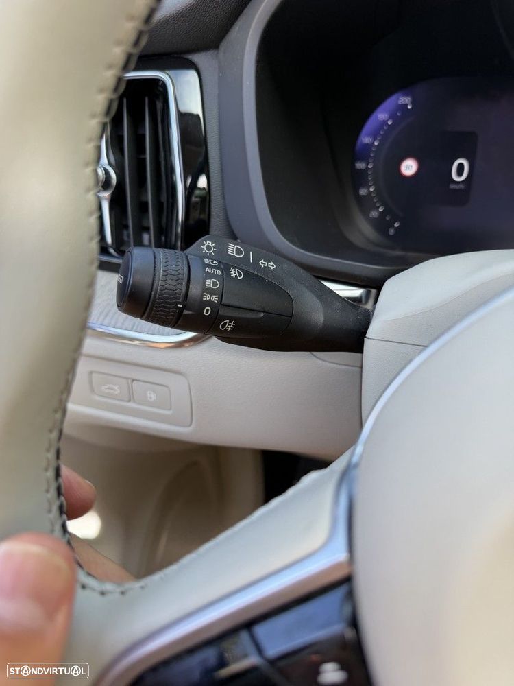 Volvo XC 60 2.0 T6 PHEV Inscription Expression AWD - 35