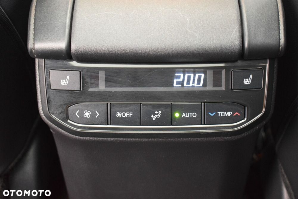 Toyota Highlander 2.5 Hybrid Executive - 19