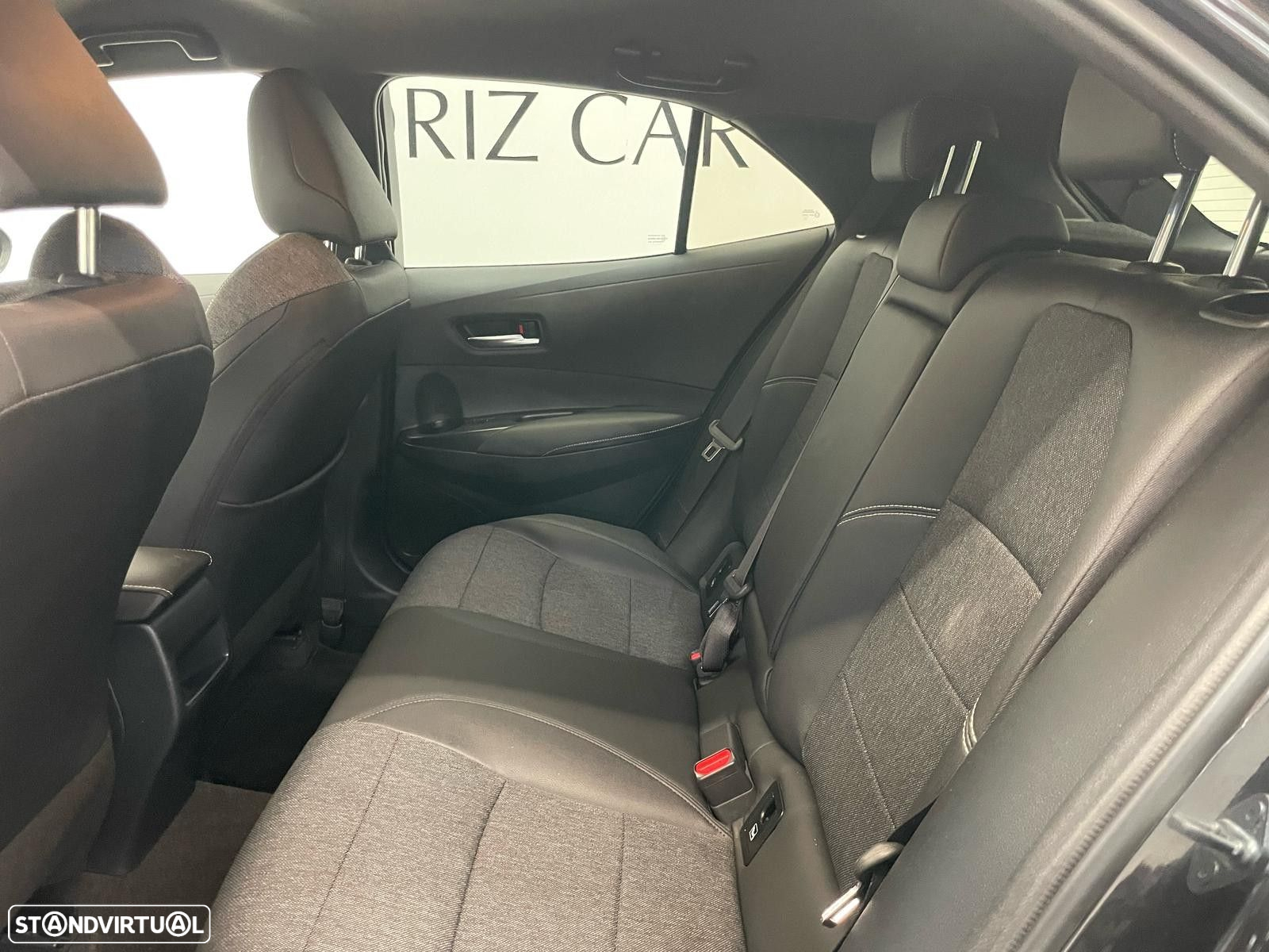 Toyota Corolla 1.2T Comfort+P.Sport - 8