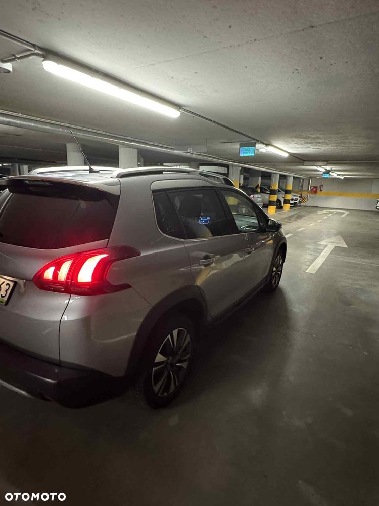 Peugeot 2008 1.5 BlueHDi Allure - 3