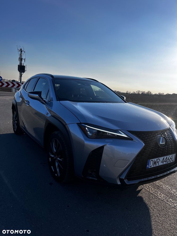 Lexus UX 200 GPF F Sport 2WD - 3