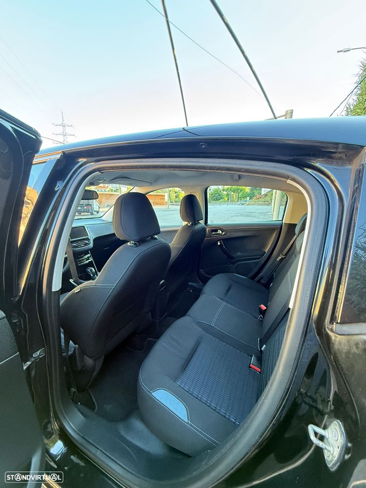 Peugeot 208 1.6 e-HDi Active 95g - 3