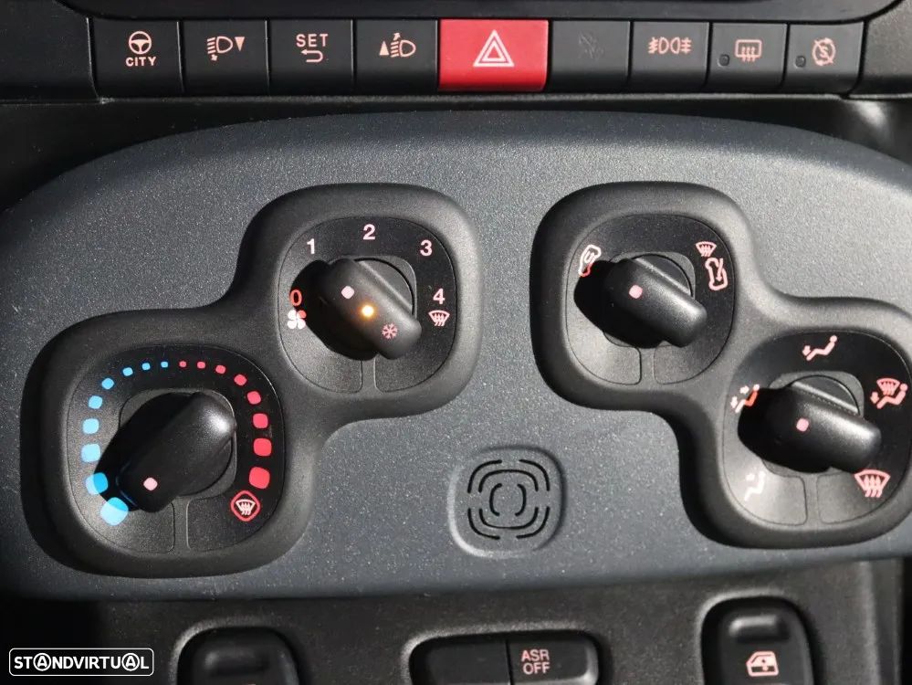 Fiat Panda 1.0 Hybrid City Cross - 20