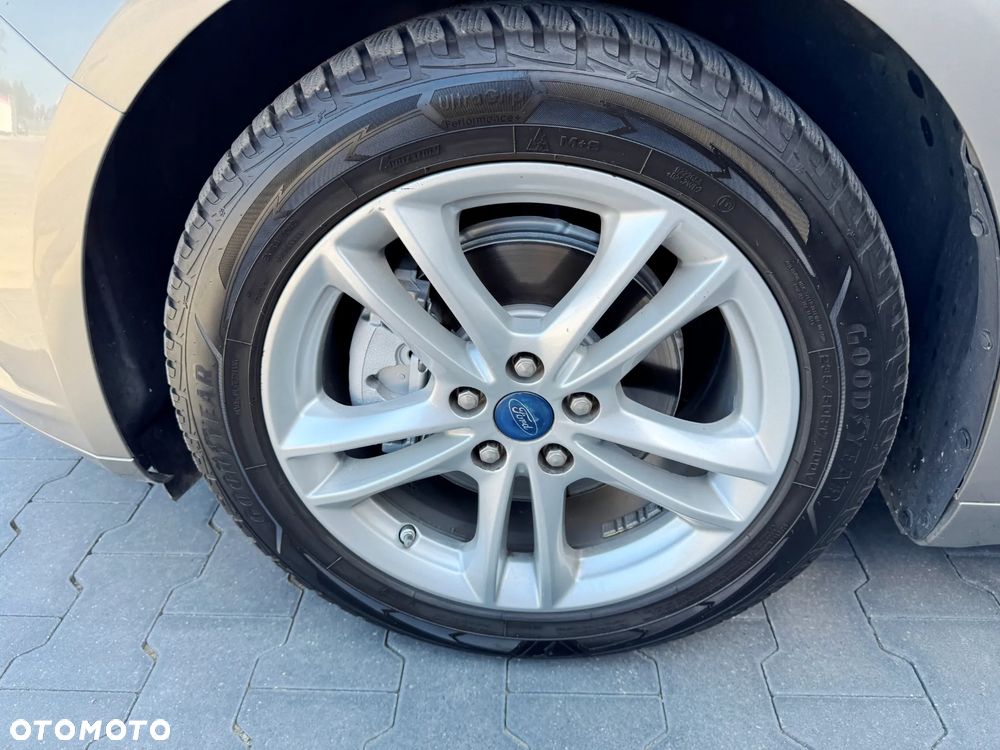 Ford Mondeo 2.0 TDCi Titanium - 19