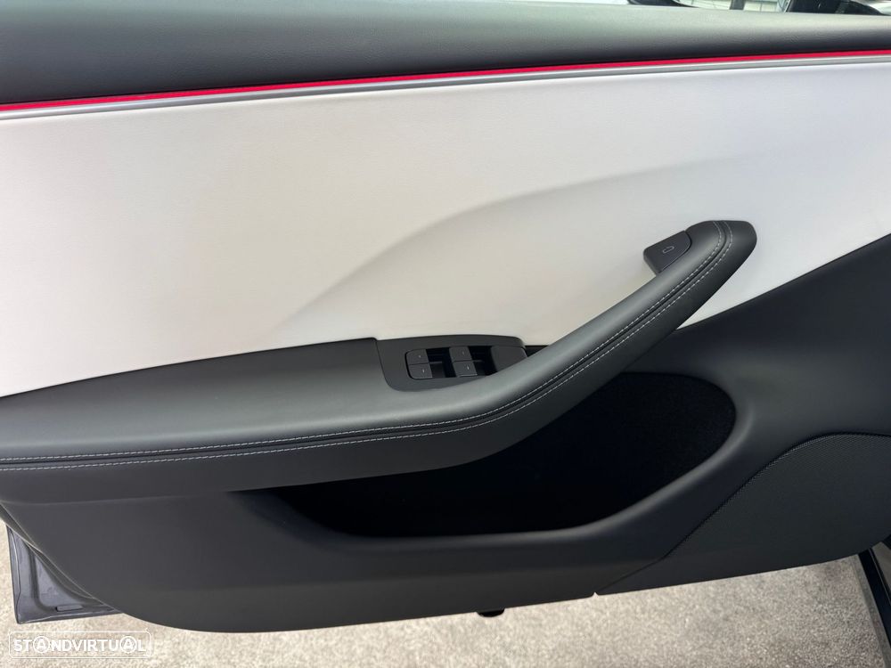 Tesla Model 3 Tração Traseira Premium - 15