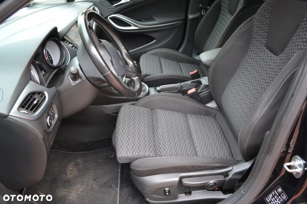 Opel Astra 1.6 CDTI Elite S&S - 9