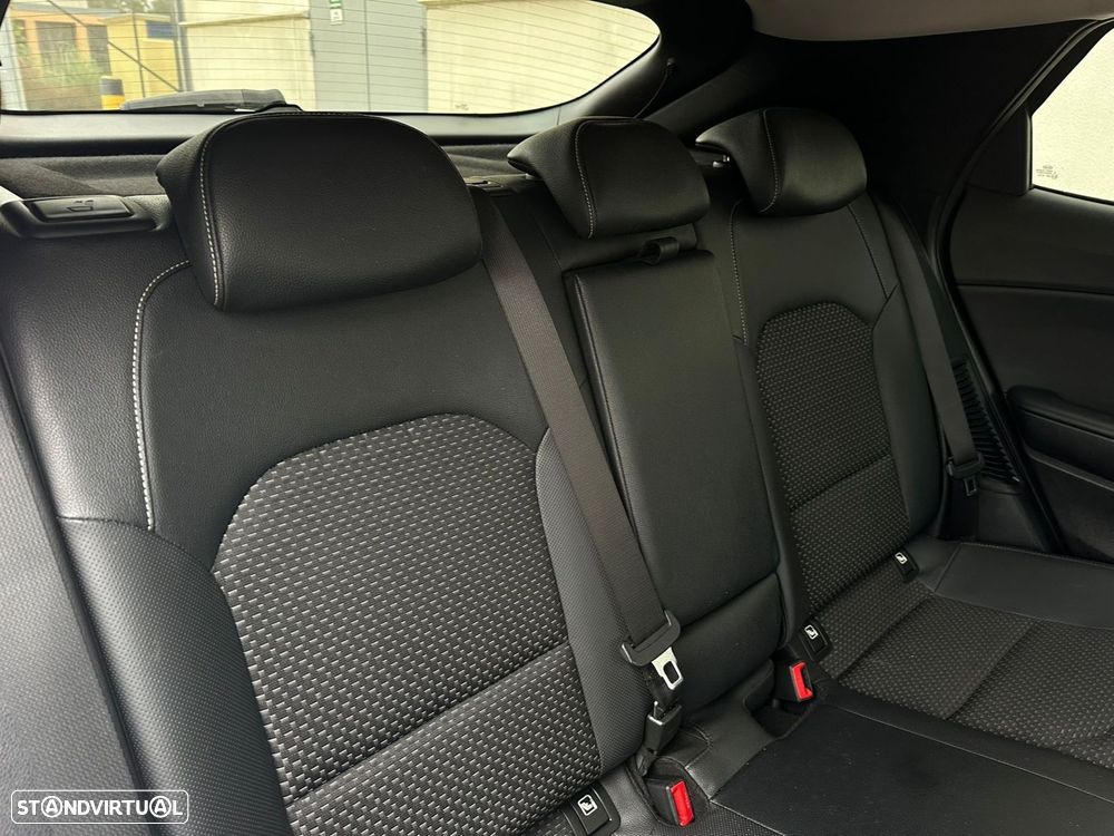 Kia XCeed 1.6 GDi PHEV Tech - 10