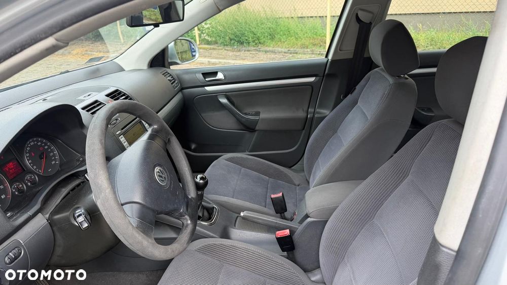 Volkswagen Jetta - 6