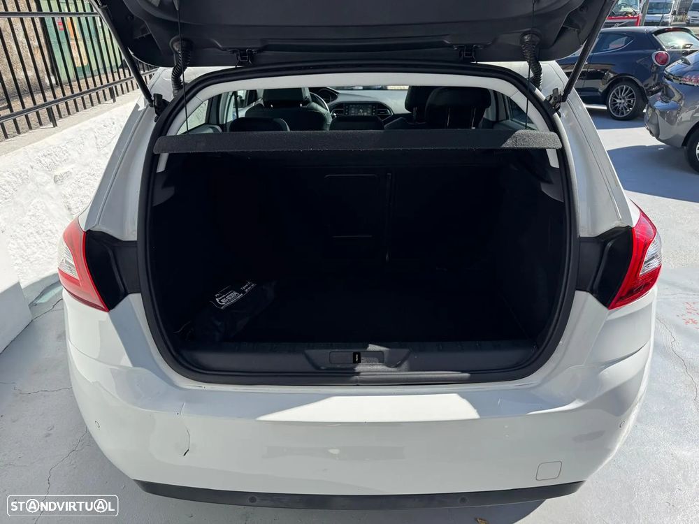Peugeot 308 PureTech 130 EAT6 Stop & Start Allure - 28