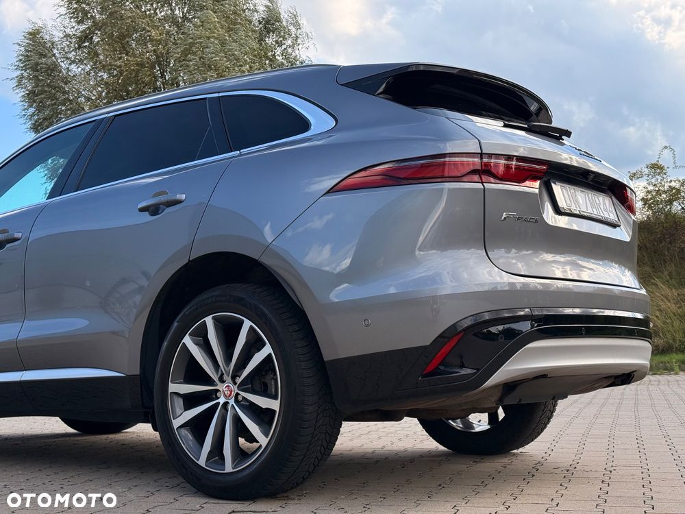 Jaguar F-Pace 2.0 i4P AWD Pure - 23