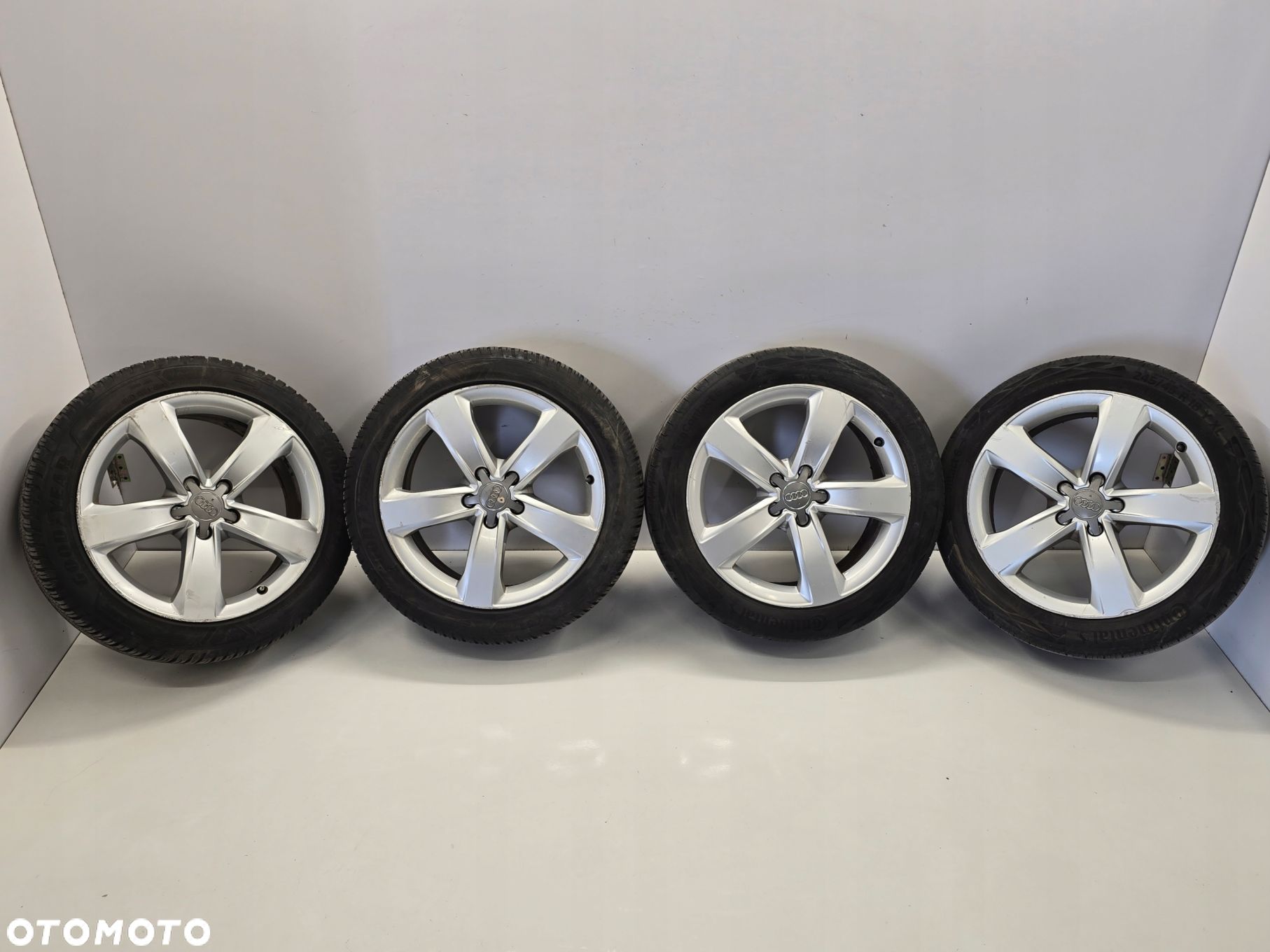 AUDI A6 C7 11R FELGI ALUMINIOWE 18" 5X112 ET39 4G0601025D - 1