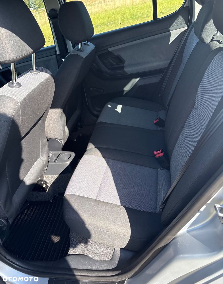 Skoda Fabia 1.4 16V Style Edition - 12