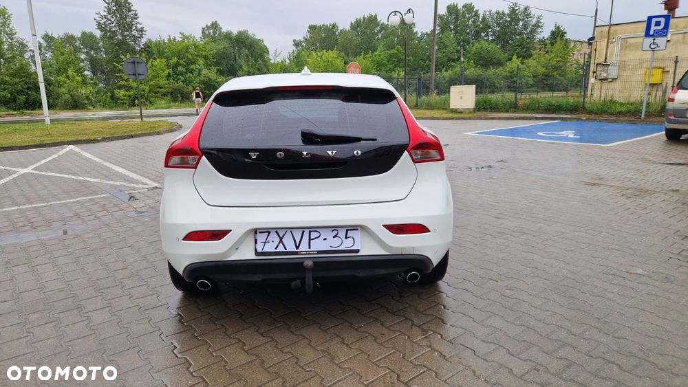 Volvo V40 D4 Summum - 19