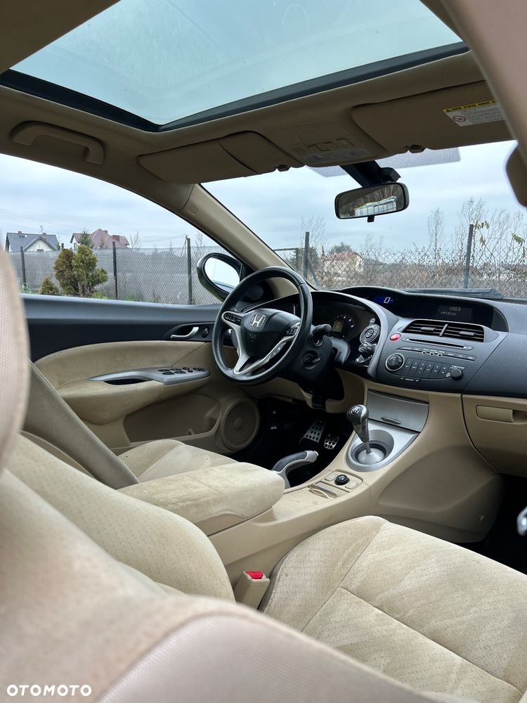 Honda Civic 1.8i-VTEC Executive - 24