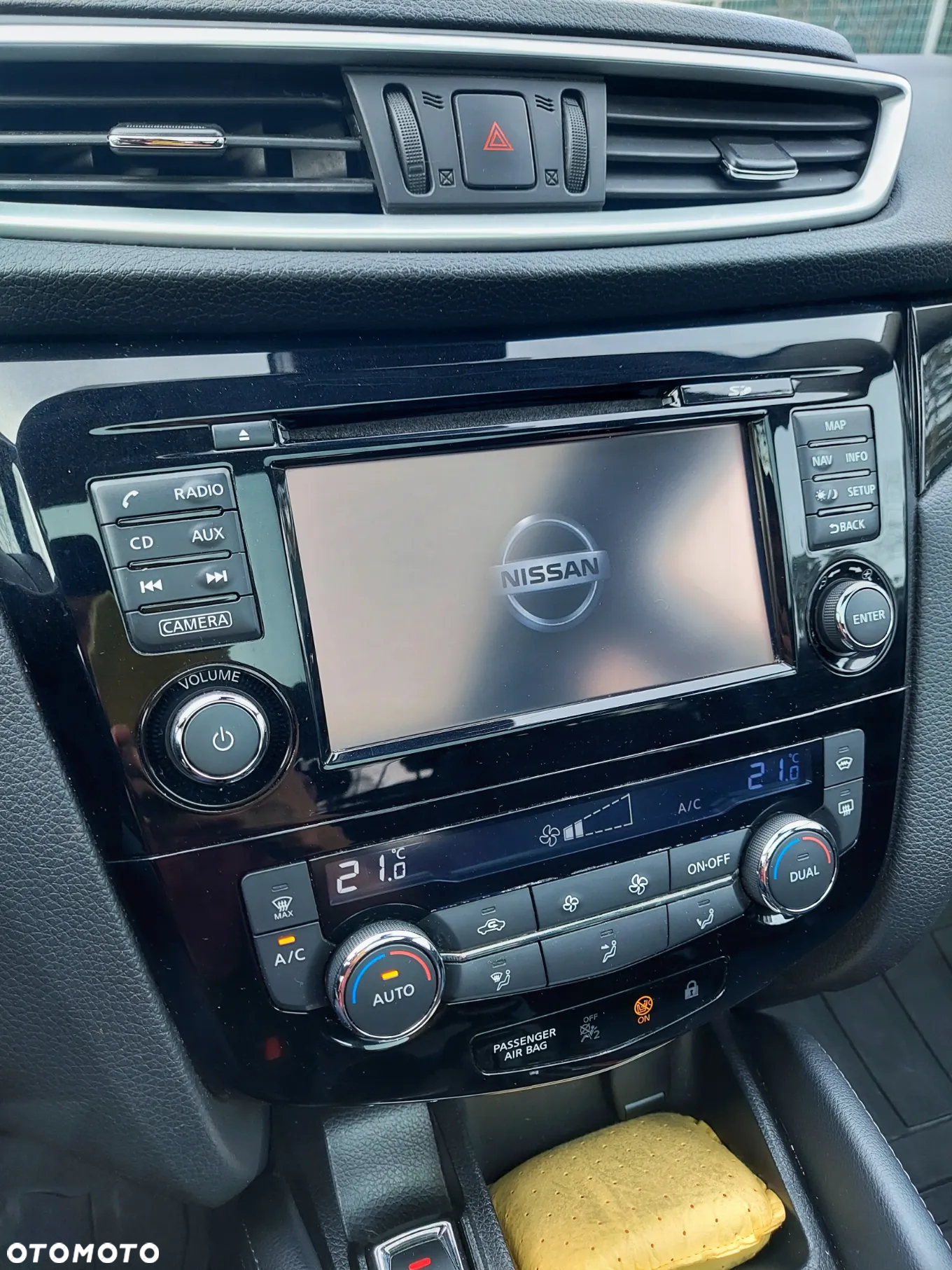 Nissan Qashqai 1.2 DIG-T N-Connecta EU6 - 7